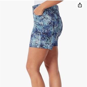 Gloria Vanderbilt Amanda demin jean blue shorts GVD stretch floral print